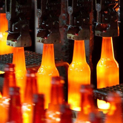 Acquistare Linea di produzione completamente automatica da 300 ml per bottiglie di birra in vetro da 380 V fabbricazione online
