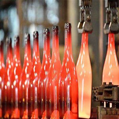 Acquistare Linea di produzione di bottiglie in vetro flint da 330 ml per applicazioni farmaceutiche fabbricazione online