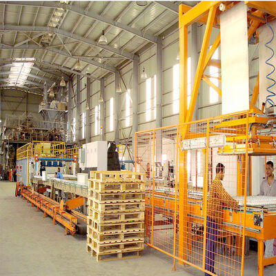 Acquistare Linea di produzione automatica completa di bottiglie di vetro da 180 TPD per la produzione di bottiglie di bevande e liquori fabbricazione online